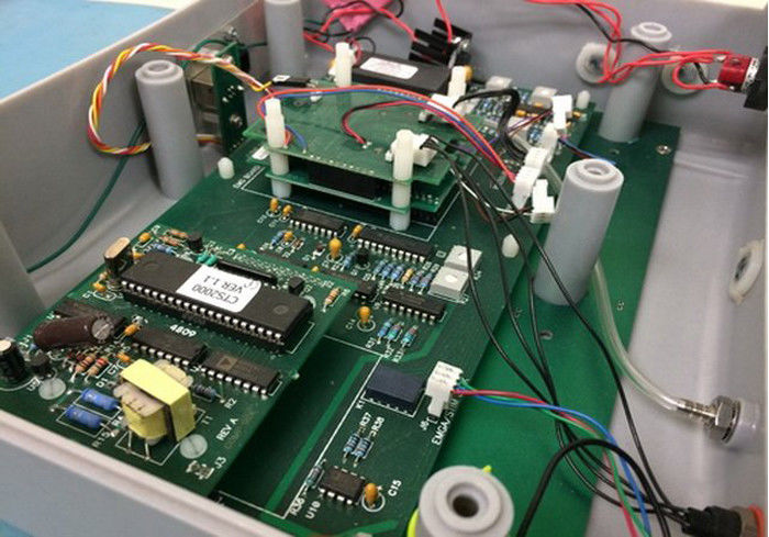 電子PCBボックス組み立て 組み立て事業 EU プラグ・キャビネット 50-60HZ 230V 430V AC CE ROHS