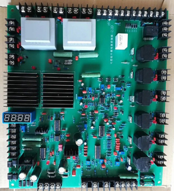 RCCのPCB組成 構築材料 0.2mm 8mil Min Hole を達成する