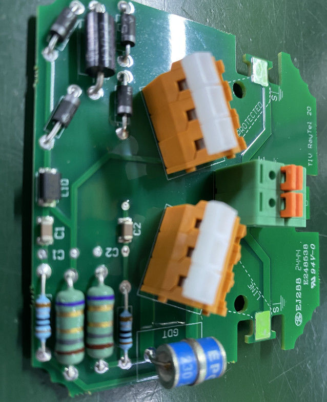 電気通信機器 0.05mm の LW/LS Min. と黒いシルクスクリーン色 の銅製 PCB