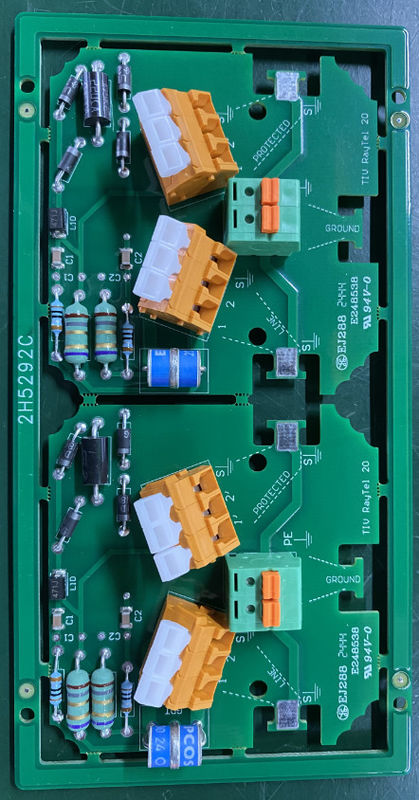 電気通信機器 0.05mm の LW/LS Min. と黒いシルクスクリーン色 の銅製 PCB