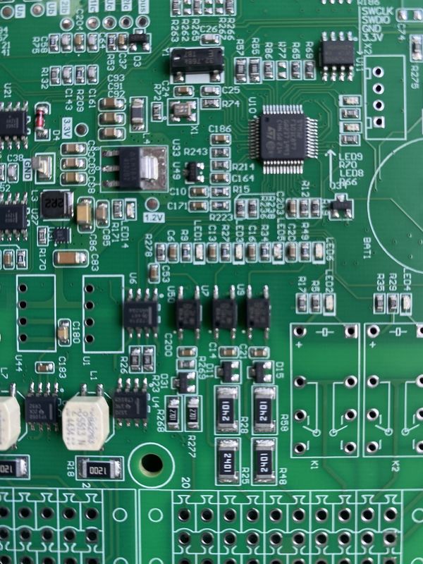 自動車電子システムにおける最適性能のためのBYD電子車PCB組成