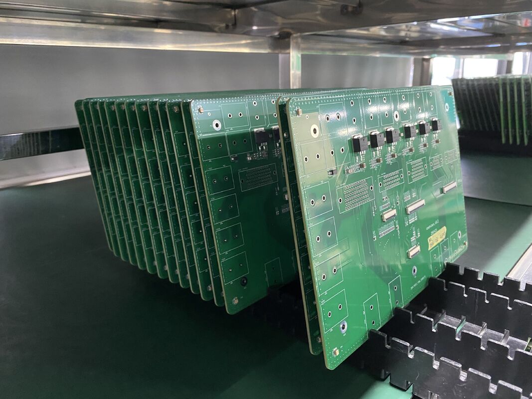 HASL 鉛のない表面仕上げ 耐久性のある電圧電圧管理を保証する阻力制御付きの電圧保護装置