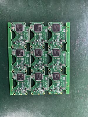 最小ボールスペース0.3mm、ピッチ0.5mm未満の産業用PCB製造プロセス、最大PCBサイズ600 x 1200mm、複雑なPCBレイアウトに最適化